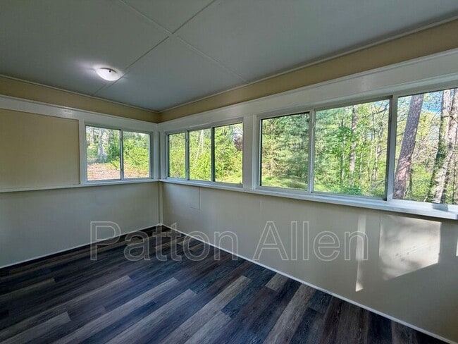 Building Photo - 92 Westover Dr