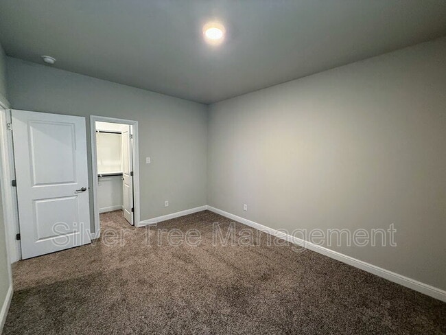 Building Photo - 10921 Rockchapel Dr
