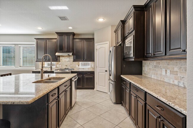 Building Photo - 3544 Woods Estates Dr