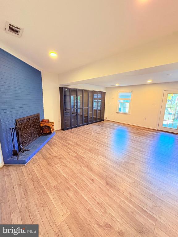 Building Photo - 12010 Glen Alden Rd