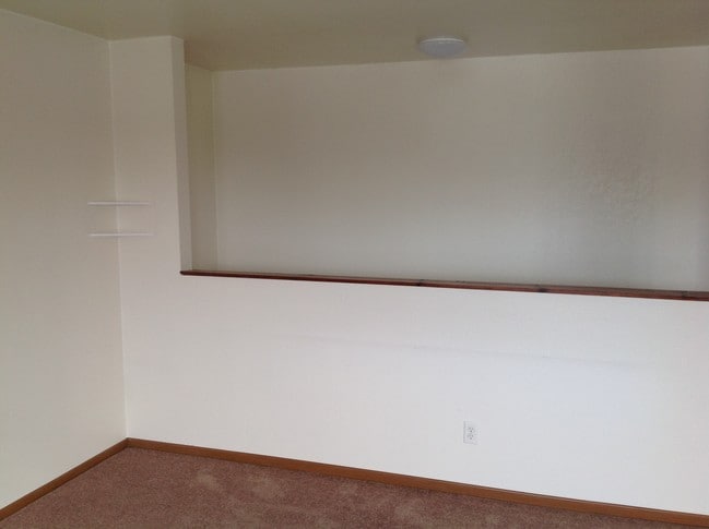 Building Photo - 450 Stratford Way