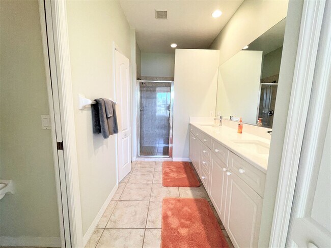 Building Photo - 1842 San Trovaso Way