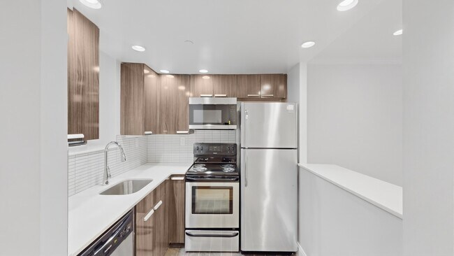 Renovated Kitchen - 120-124 Peterborough Street