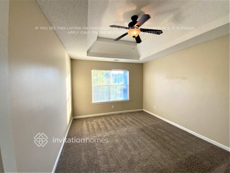 Building Photo - 261 Othello Dr