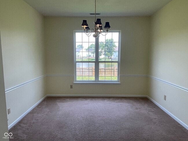 Building Photo - 5806 Tanager Ln