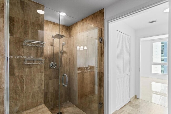 Building Photo - 300 S Biscayne Blvd