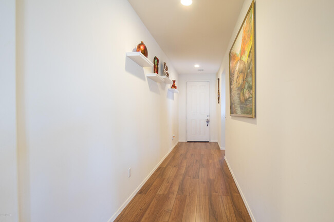 Building Photo - 3913 S Corte Rana Rica