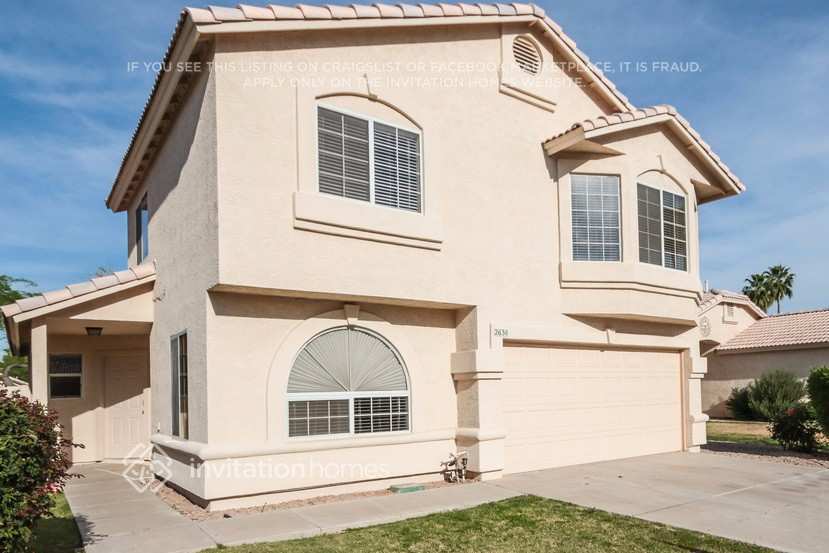 Building Photo - 2638 S Raven