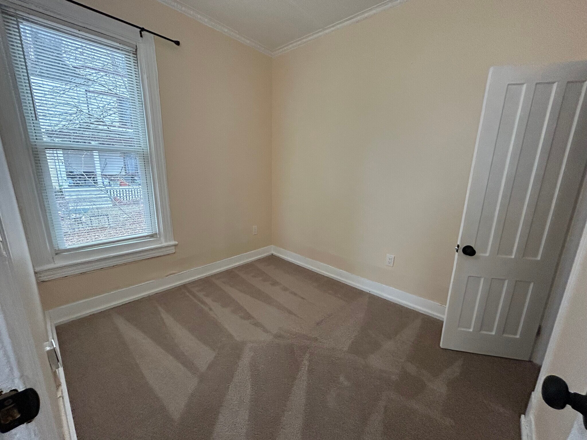 Building Photo - 14 McElwain Ave