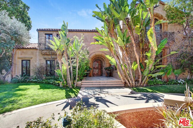 Building Photo - 725 Foothill Rd