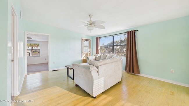 Building Photo - 106 Sunrise Ave