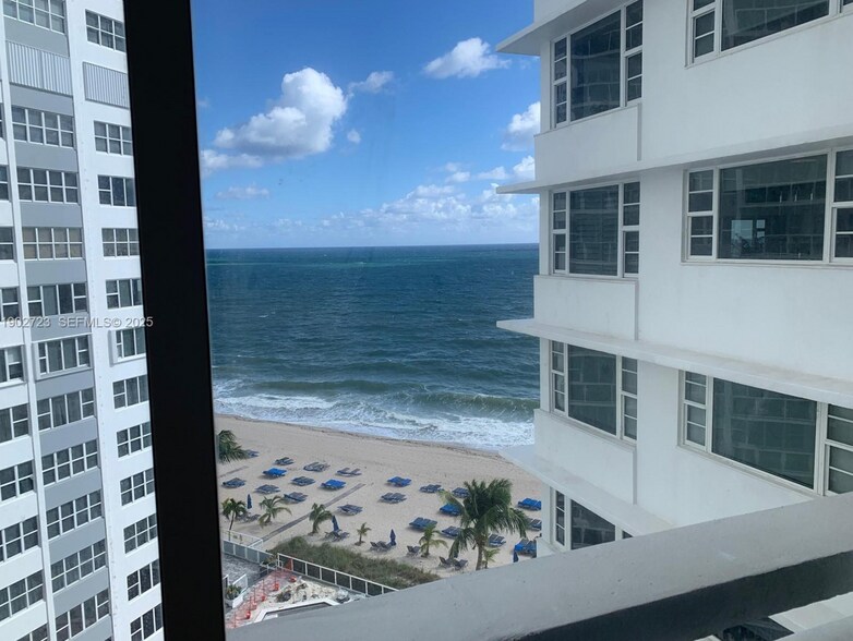 Building Photo - 3600 Galt Ocean Dr