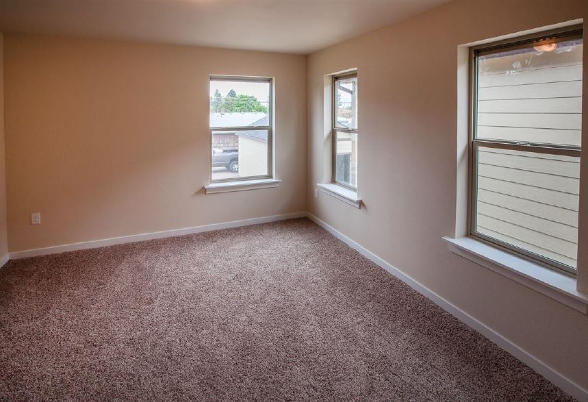 Master suite (upstairs). - 1220 W Bismark Ave