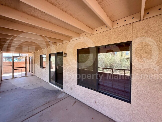 Building Photo - 8488 N Winchester Creek Dr