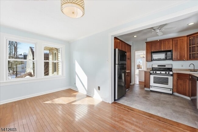 Building Photo - 30 Central Ave