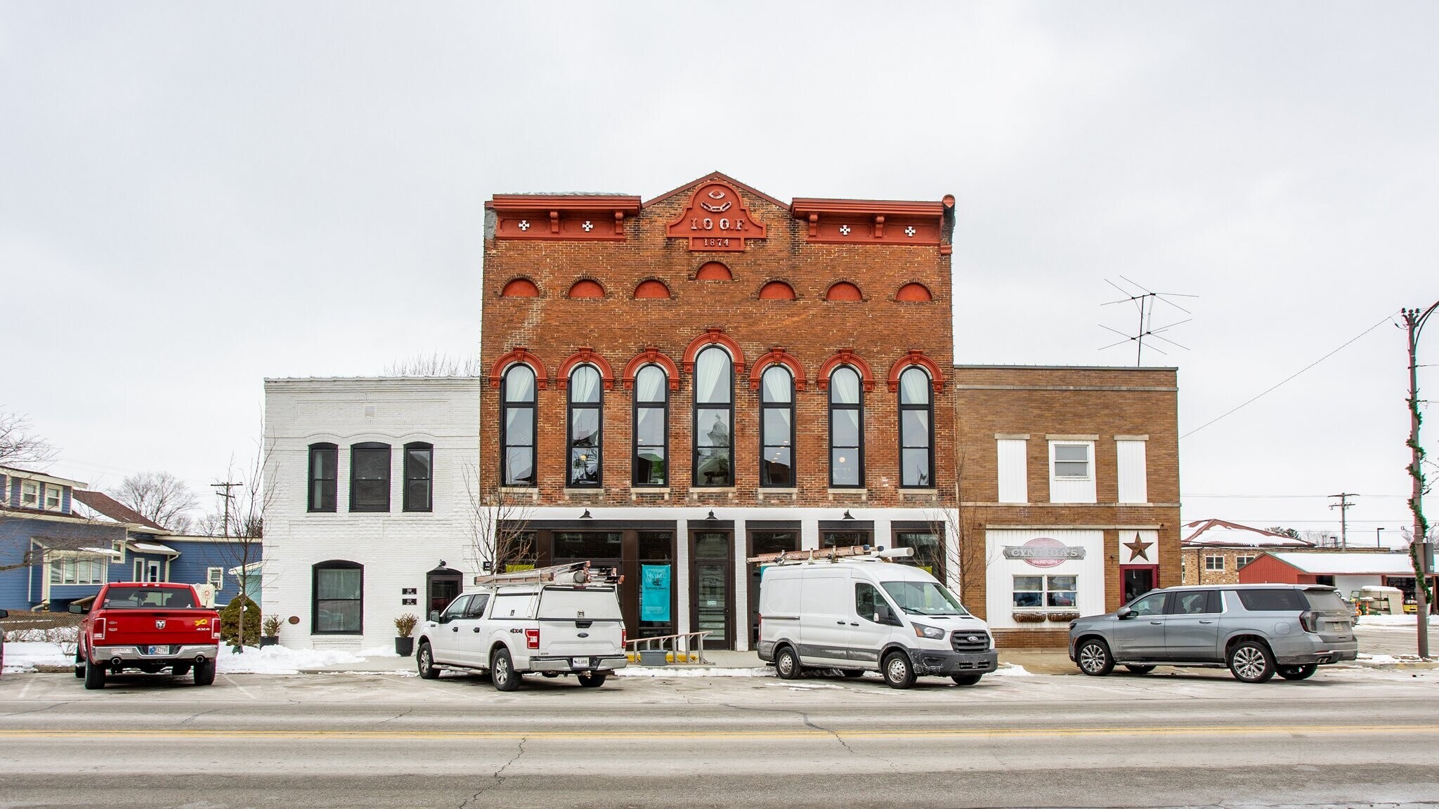 Building Photo - 108 W Main St