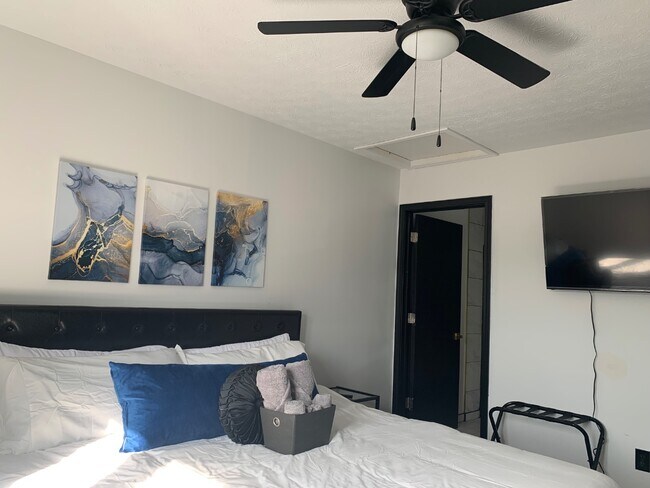 Building Photo - 5808 Stormcroft Ave