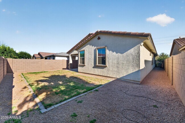 Building Photo - 20390 E Broadmoor Trail