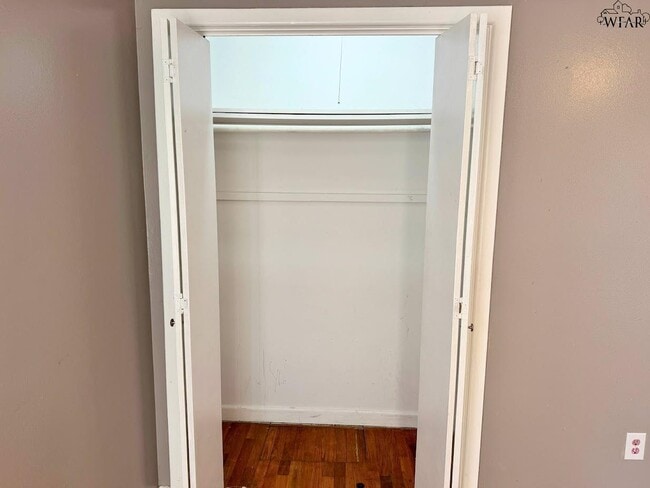 Building Photo - 4503 McCrory Ave