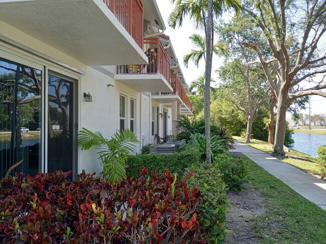 Building Photo - 2018 Alta Meadows Ln