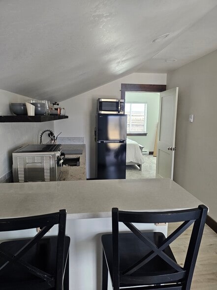 Building Photo - 720 Farmall Ln