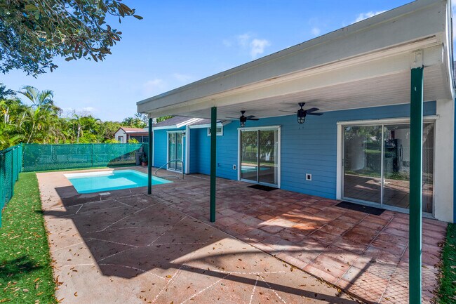 Building Photo - 18321 Jupiter Landings Dr