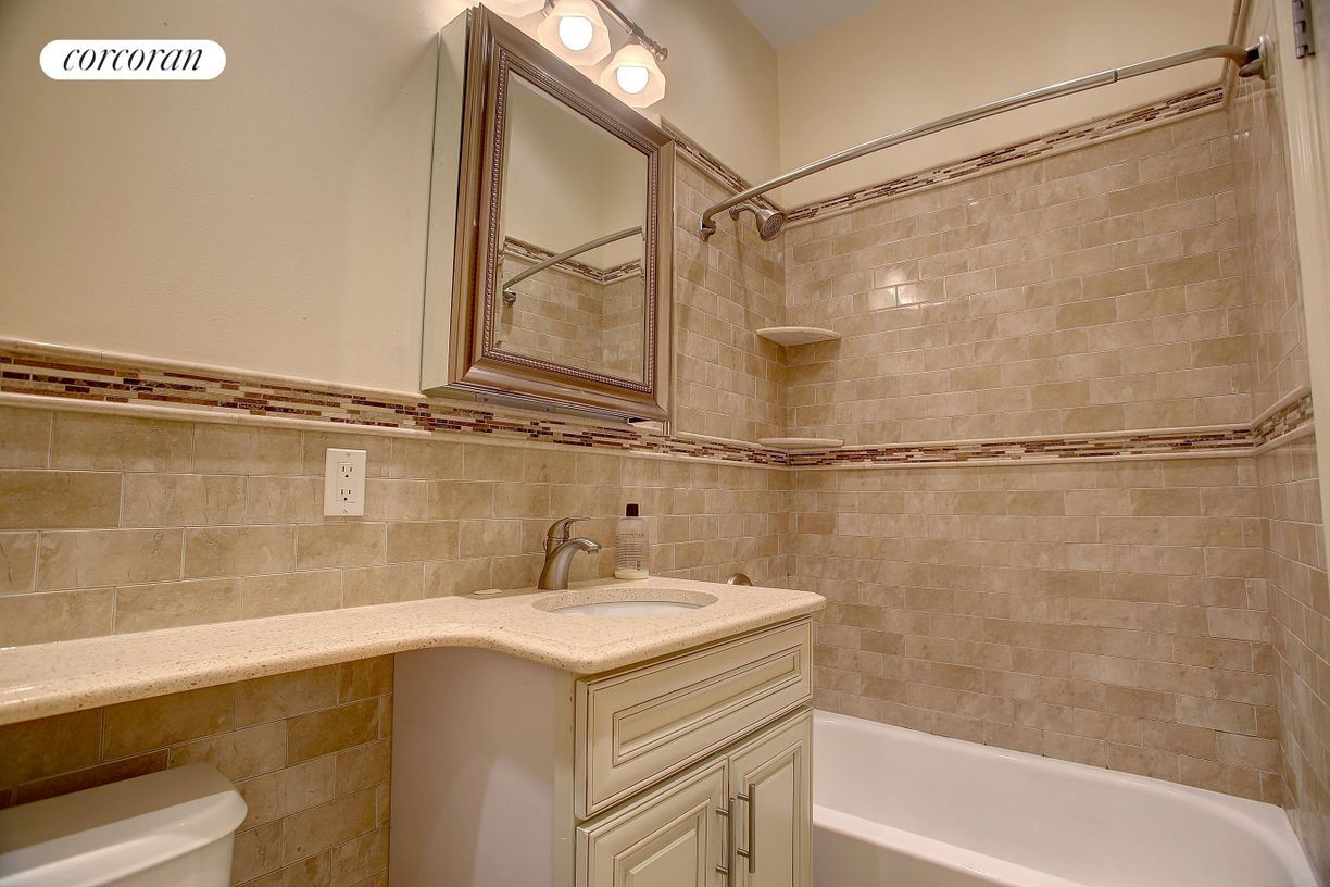 Building Photo - 47 W 90th St