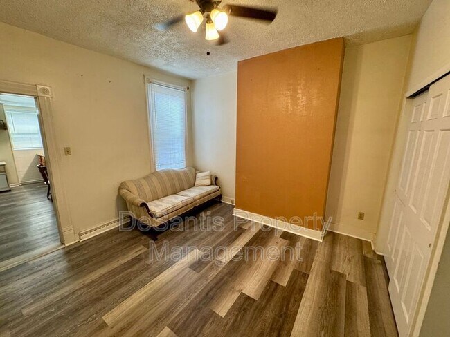 Building Photo - 1509 Hatteras St