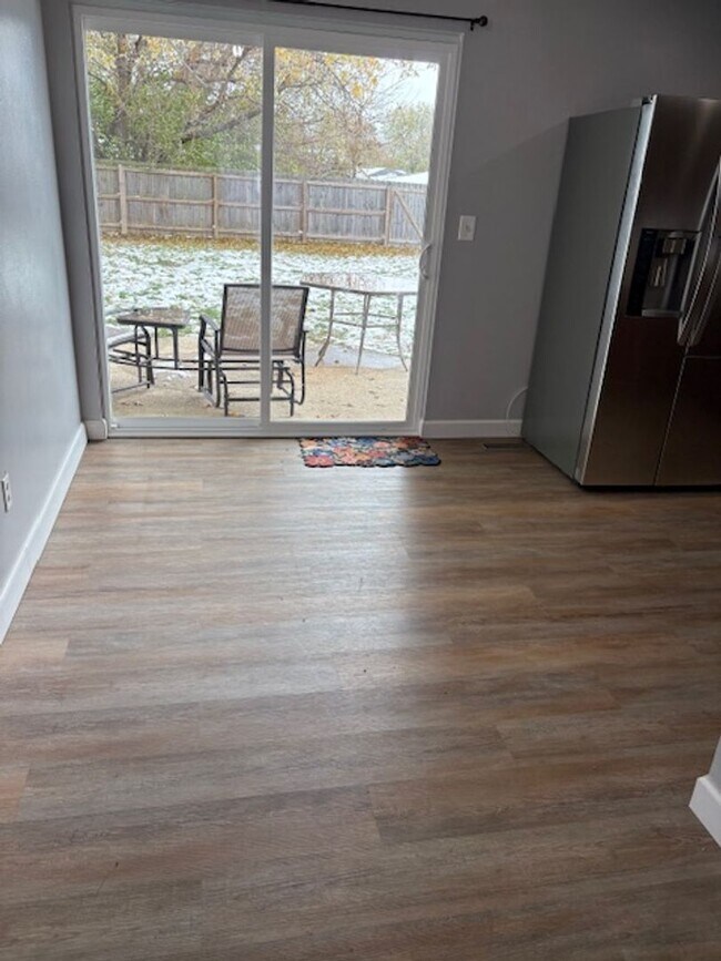 Building Photo - 3 Bedroom, 1 1/2 Bath Home in Huber Heights