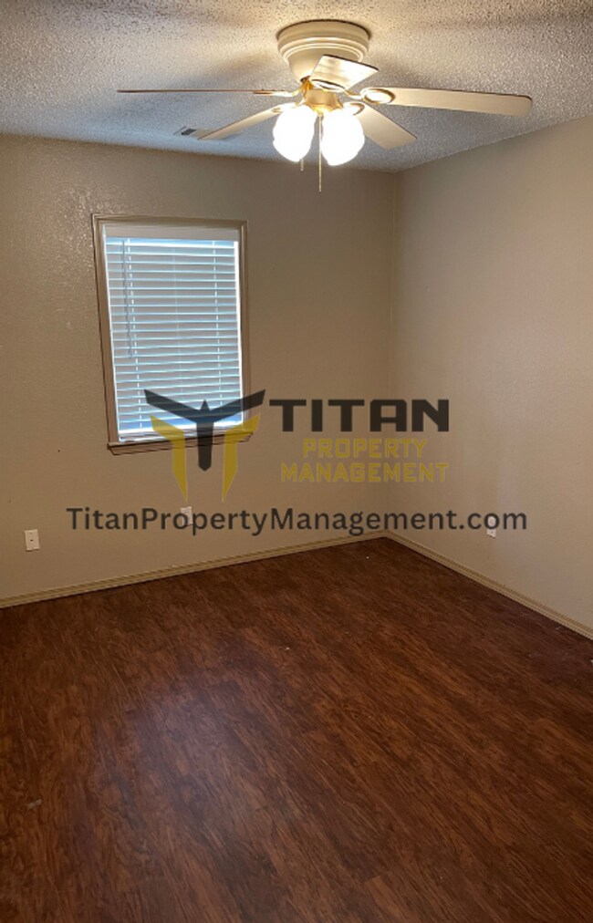Building Photo - One Bedroom apartment