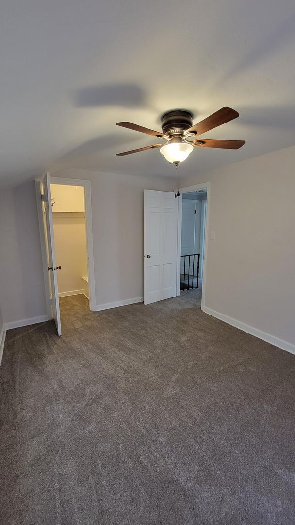 Building Photo - Spacious Three Bedroom Home