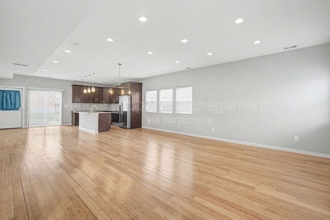 Building Photo - 5803 Poplar St