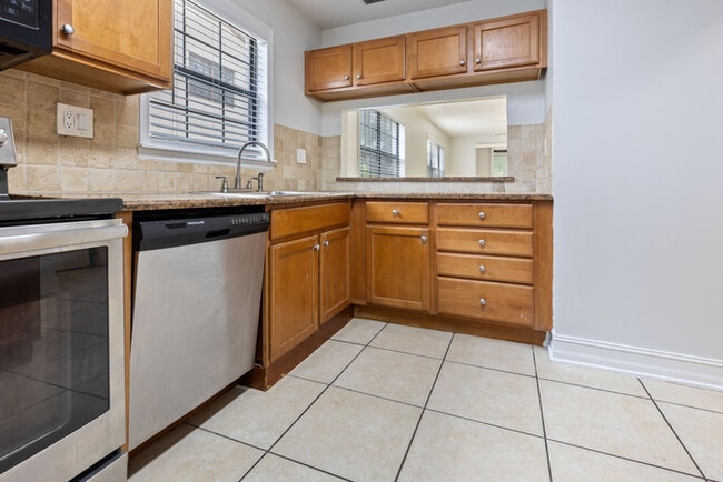 Building Photo - 5236 Treetops Dr