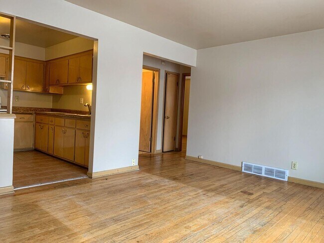 Building Photo - 7711 W Hampton Ave