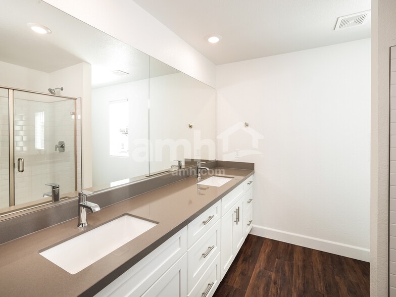 Building Photo - 6526 Enlightenment Dr