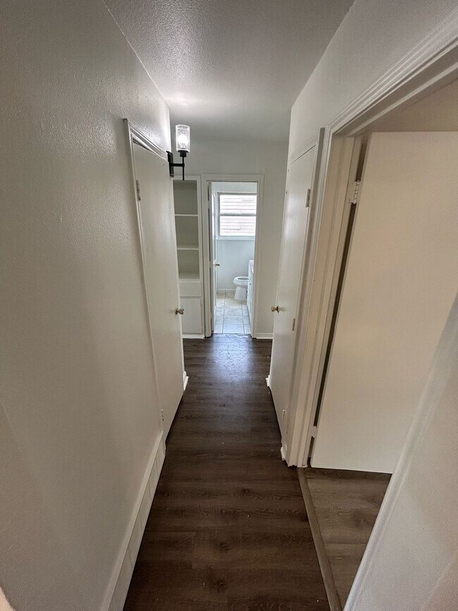 Building Photo - Modern living meets exceptional comfort