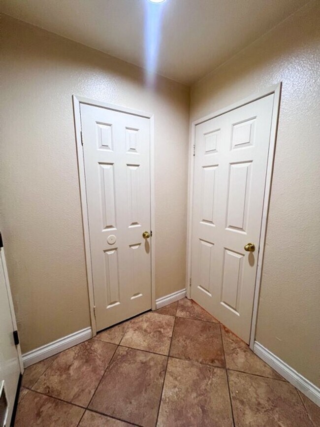 Building Photo - Wonderful 4 bedroom Temecula home for LEASE!