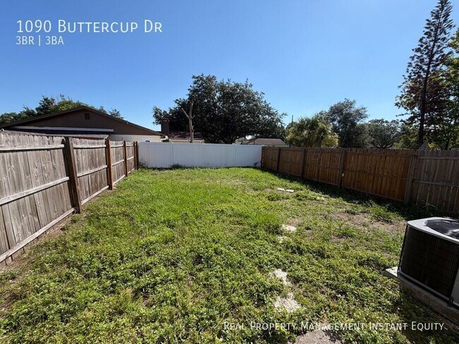 Building Photo - 1090 Buttercup Dr
