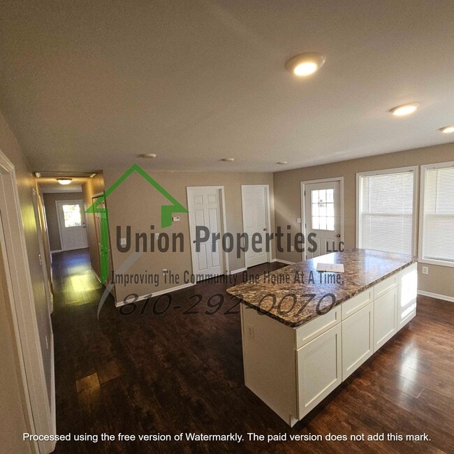 Building Photo - 4205 Vine St