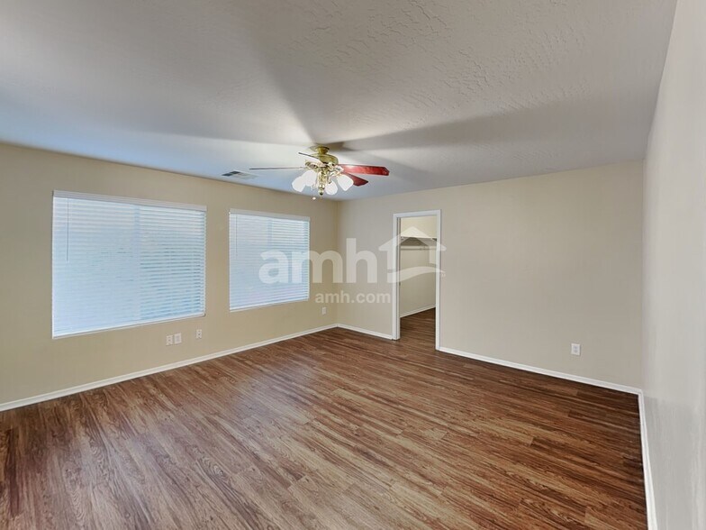 Building Photo - 14954 W Charter Oak Rd