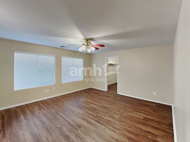 Building Photo - 14954 W Charter Oak Rd