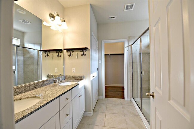 Building Photo - 549 John Muir Trl