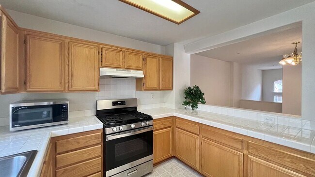 Building Photo - 10206 Wateridge Cir