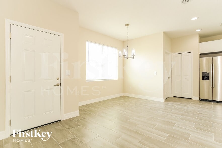 Building Photo - 601 Dunlin Ln