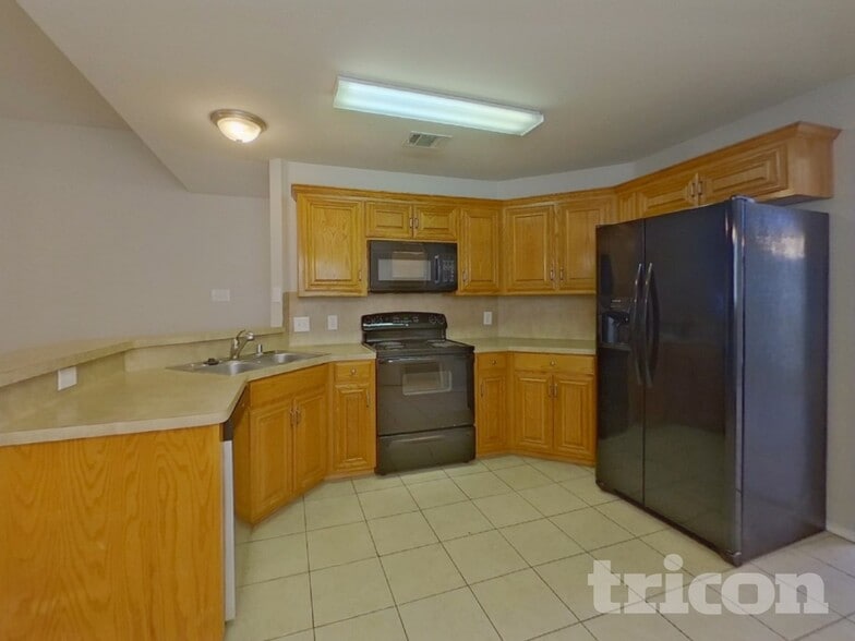 Building Photo - 10712 Braemoor Dr