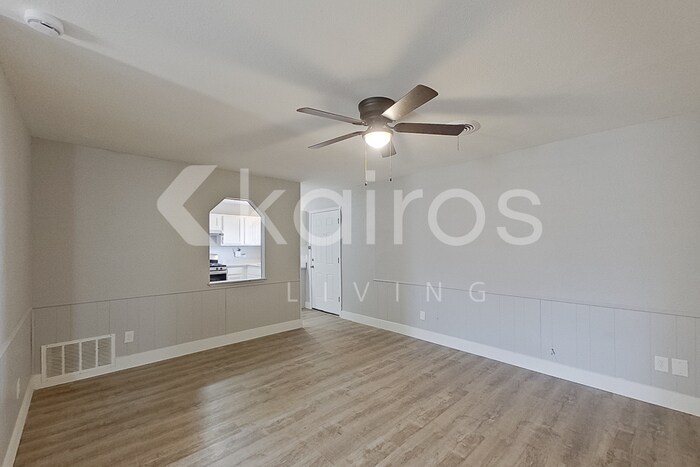 Building Photo - 2012 Ron Dr