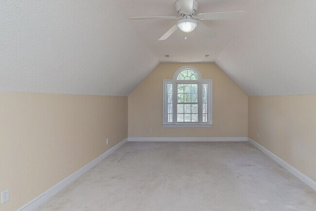 Building Photo - Stunning & Spacious Home in Walnut Hill! 4 Bedrooms | 4 Bathrooms w/ Lawn Care and Trash Service ...