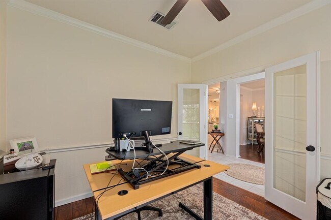 Building Photo - 1503 Warren Cove