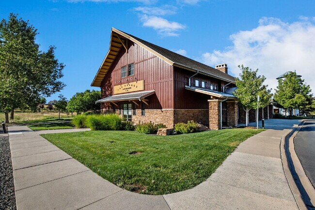Building Photo - 2414 Leafdale Cir