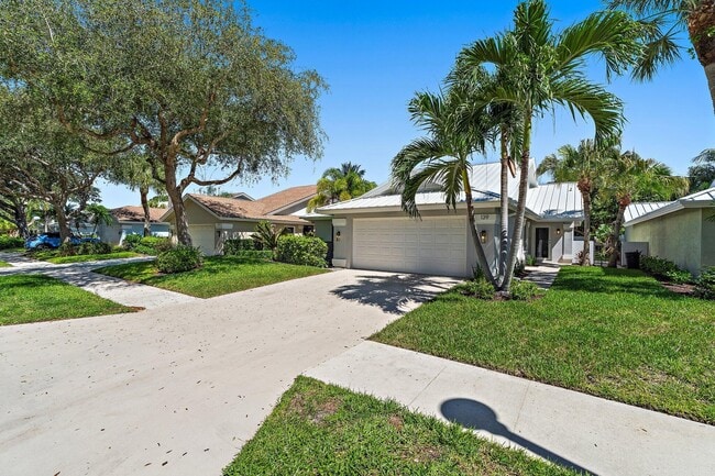 Building Photo - 139 Sand Pine Dr